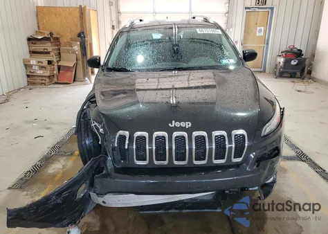 2016 Jeep Cherokee Latitude из США, поврежденный, VIN 1C4PJMCS8GW335143